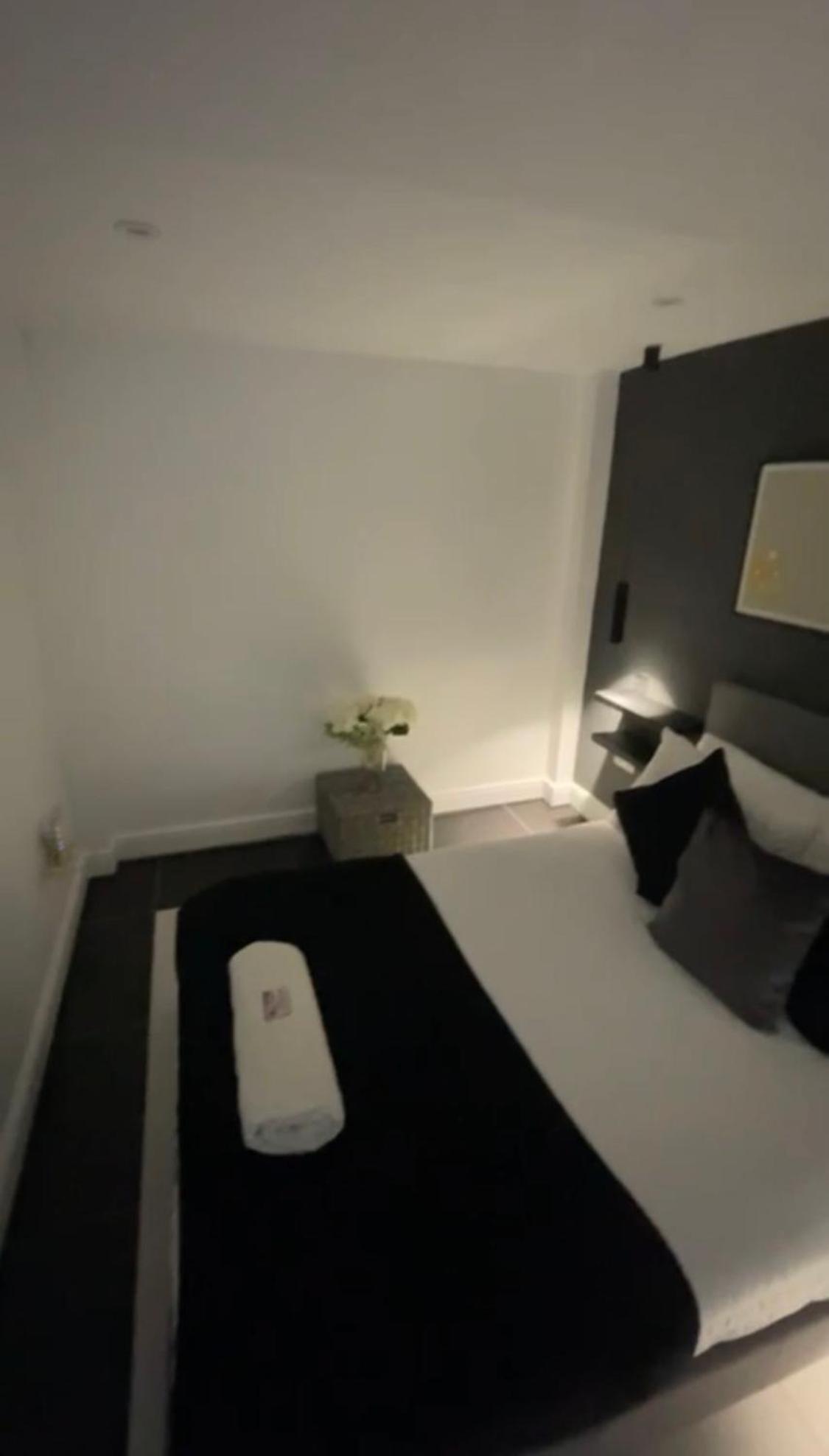 Wandsworth, South Deluxe King 5 Privatunterkunft *